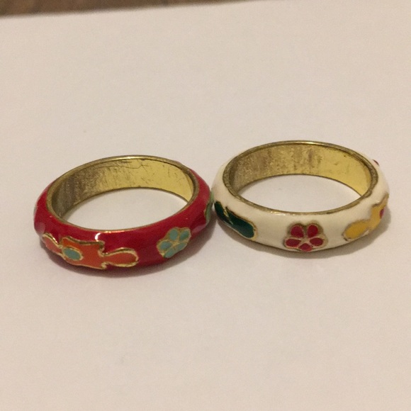 Unique rings! - Picture 2 of 6